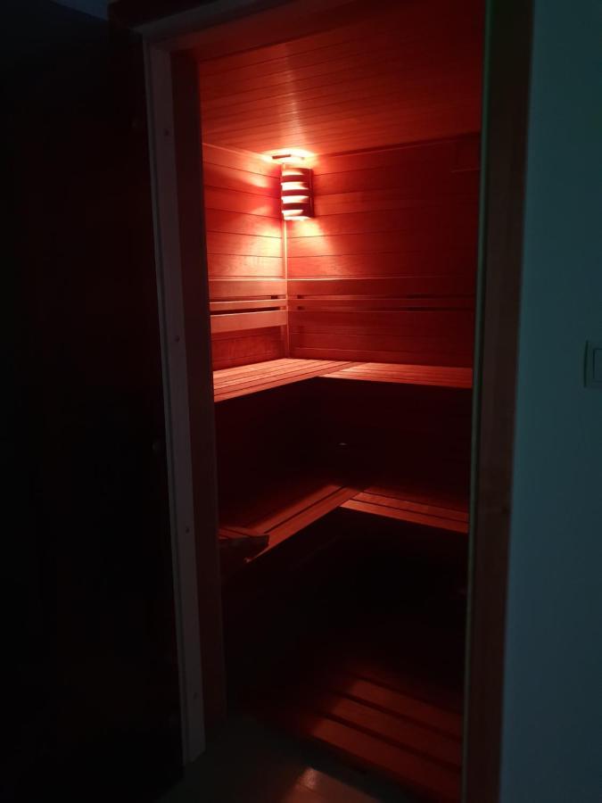 Klobuck Hotel Coliber מראה חיצוני תמונה